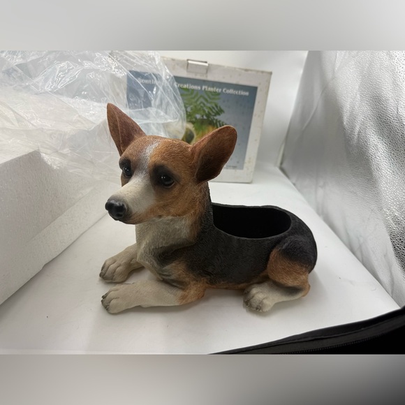 Other - Corgi dog Planter  Continental Creations  Life-Like #P1141.